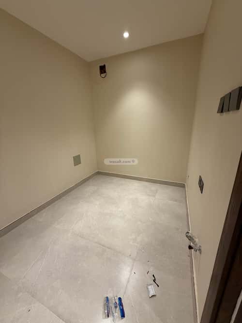 Floor 351 SQM with 3 Bedrooms As-Sahafa, North Riyadh, Riyadh