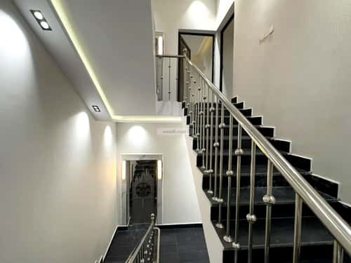 Floor 376 SQM with 8 bedrooms الروابي، أبها