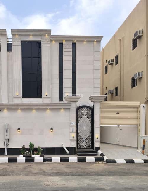 Villa 338 SQM Facing East on 20m Width Street Al Wasat District, Alttayif