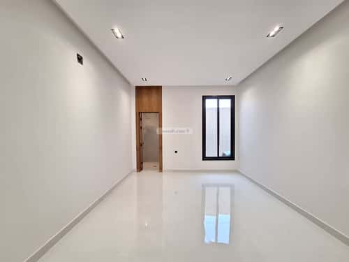 4 bedroom floor in Al Rimal