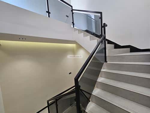 فيلا 5 غرف في الجنادرية