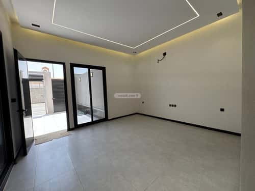5 bedroom villa in Al Janadriyah
