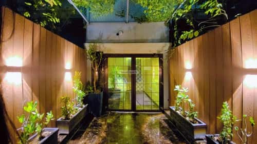 Building 500 SQM Facing East with 2 Floors King Fahad Dist, Aldammam