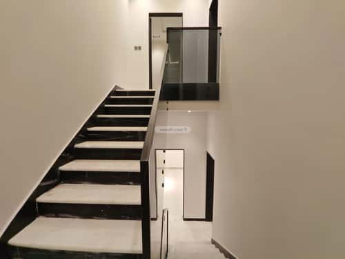 5 bedroom floor in Al Rimal