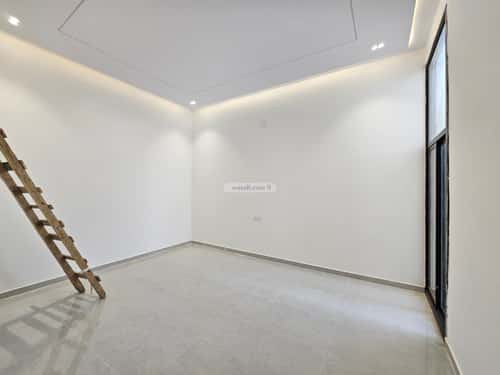 فيلا 334 متر مربع جنوبية على شارع 18م المعيزيلة، شرق الرياض، الرياض