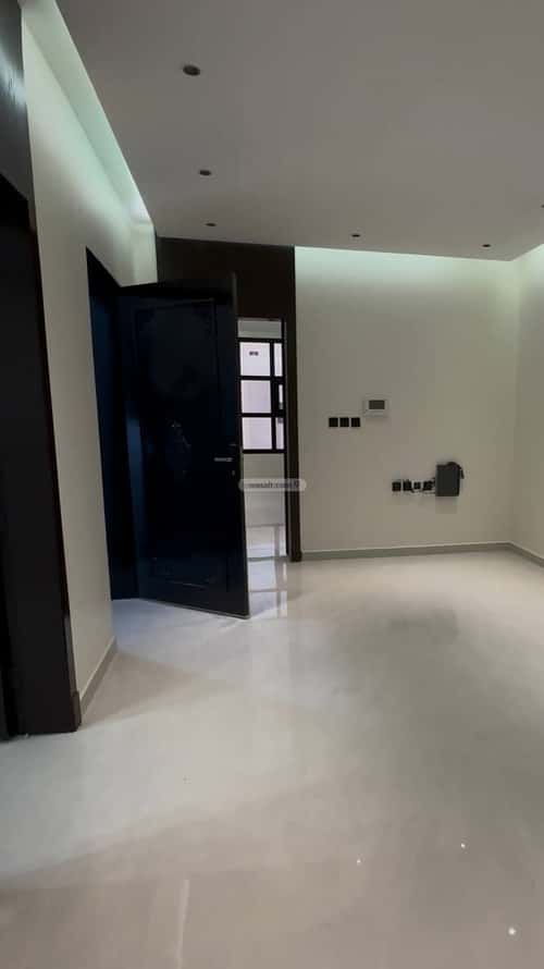 Floor 181.12 SQM with 6 Bedrooms Shubra, West Riyadh, Riyadh