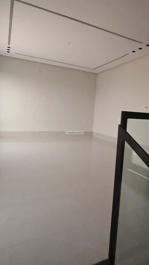 فيلا 250 متر مربع شمالية على شارع 20م ضاحية الملك فهد، الدمام