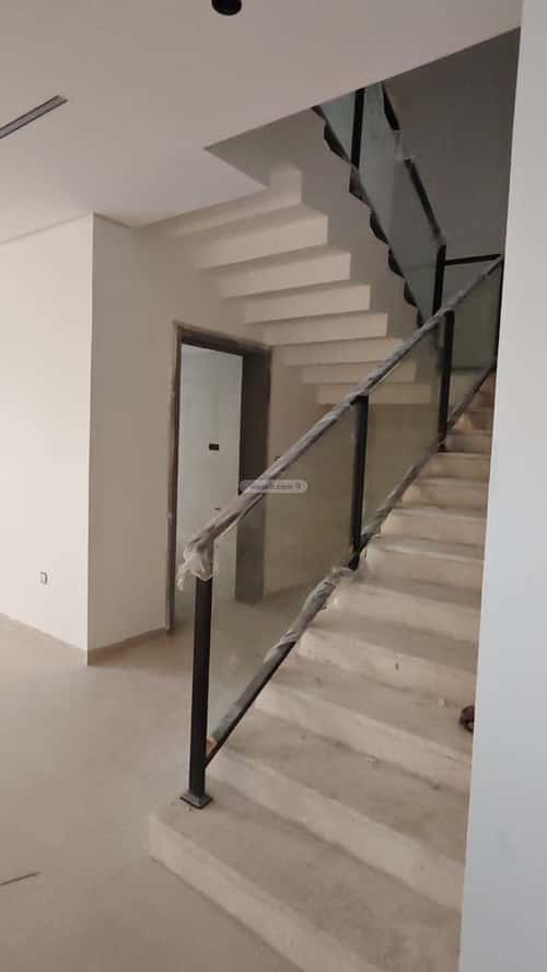 Villa 262.5 SQM Facing East on 20m Width Street King Fahad Dist, Aldammam