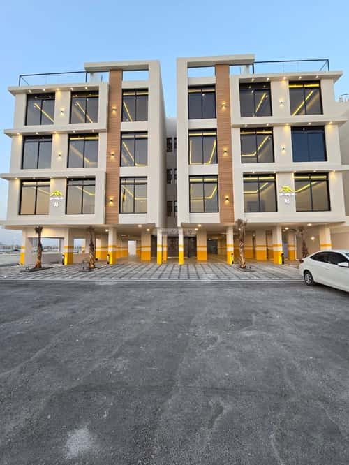 Apartment with 4 bedrooms الشعلة، الدمام