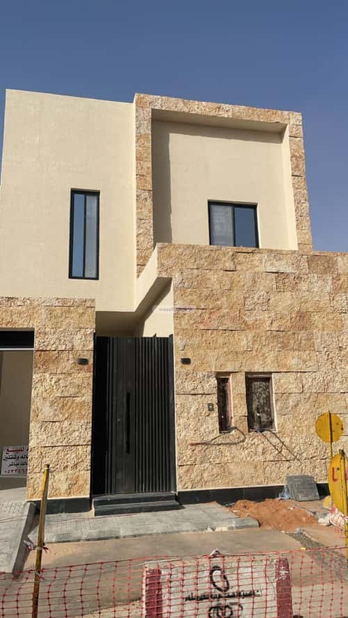 5 bedroom villa in Al Janadriyah