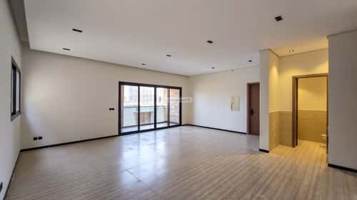Semi-Furnished Floor with 3 Bedrooms King Abdullah, Central Riyadh, Riyadh