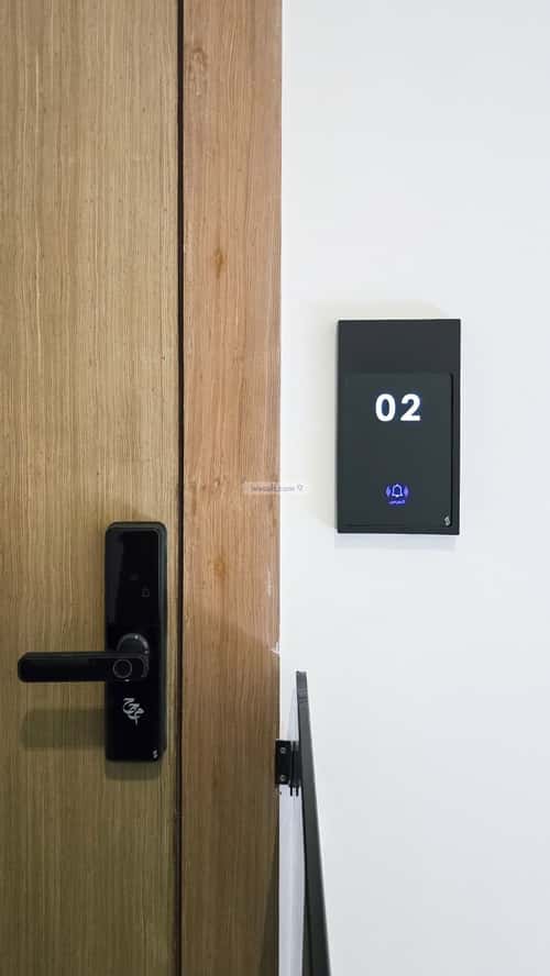 Semi-Furnished Floor with 2 Bedrooms King Abdullah, Central Riyadh, Riyadh