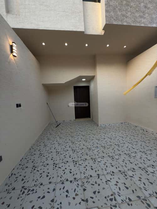 Floor 147.2 SQM with 5 Bedrooms Bader, South Riyadh, Riyadh