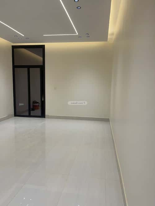 Floor with 4 Bedrooms Al-Janadriyah, East Riyadh, Riyadh