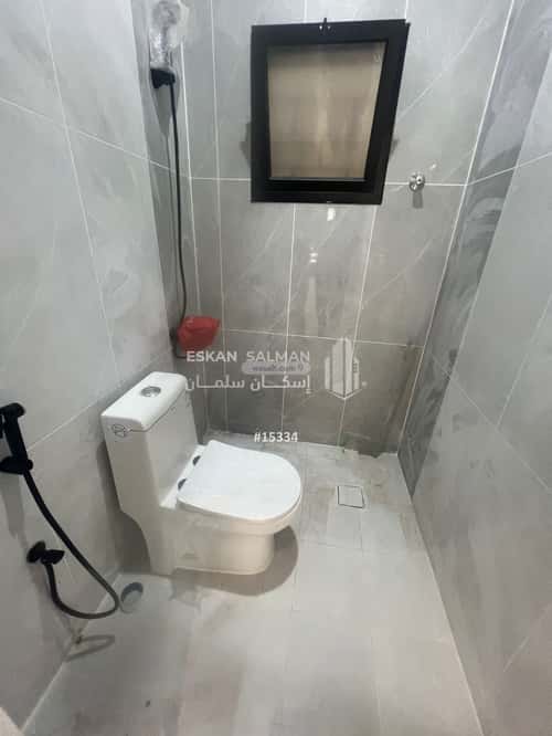 شقة ب 5 غرف أحد، الدمام