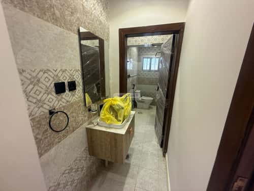 Semi-Furnished Villa 285 SQM Facing West Al-Olaya, Central Riyadh, Riyadh