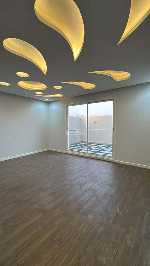 Apartment with 4 Bedrooms Al-Qairawan, North Riyadh, Riyadh