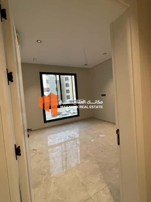 Apartment with 3 Bedrooms Al Hammraa, Khobar