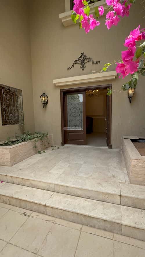 فيلا 485.83 متر مربع شرقية على شارع 15م النزهة، الدمام