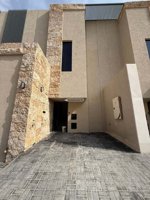 شقة 5 غرف في الرمال