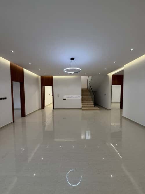 شقة 8 غرف في الجنادرية