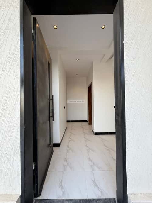 شقة 5 غرف في الجنادرية