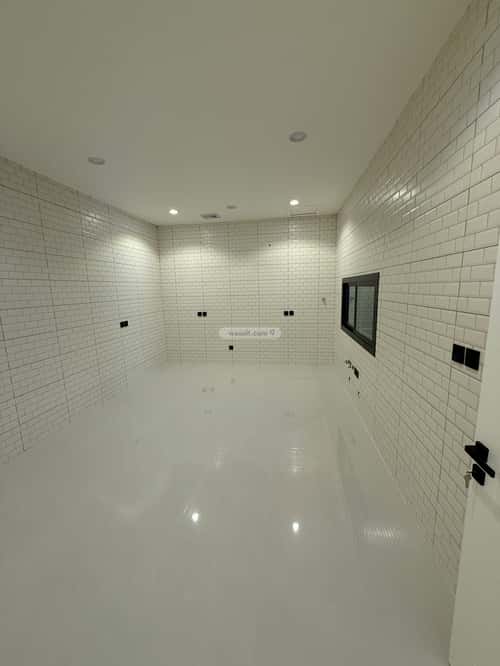 فيلا 250 متر مربع شمالية على شارع 20م الصواري، شمال جدة، جدة