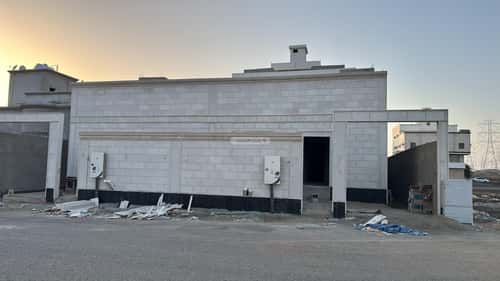 Villa 310 SQM with 1 Apartment Facing South Al-Wafaa, East Jeddah, Jeddah
