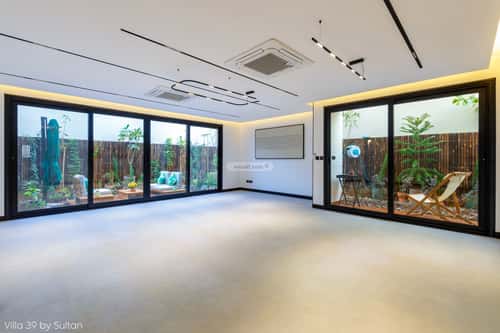 فيلا 229.82 متر مربع جنوبية على شارع 15م العاصمة، الدرعية