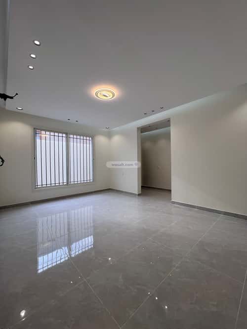 فيلا 302.51 متر مربع شرقية على شارع 20م الواسط، الطائف