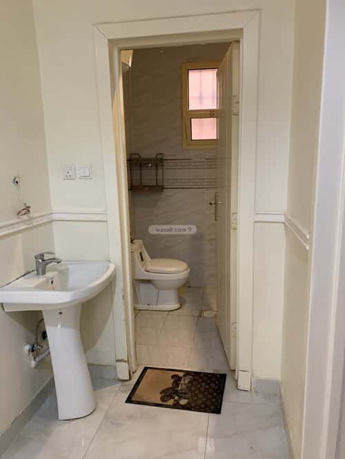 Villa 232 SQM Facing East with 5 Bedrooms Al-Mahdiyah, West Riyadh, Riyadh