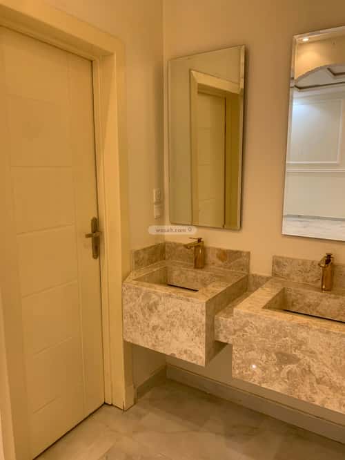 فيلا 232 متر مربع واجهة شرقية ب 5 غرف المهدية، غرب الرياض، الرياض