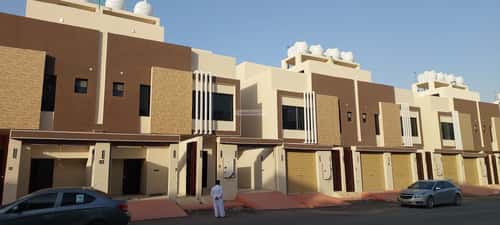 فيلا 200 متر مربع شرقية على شارع 15م بدر، جنوب الرياض، الرياض