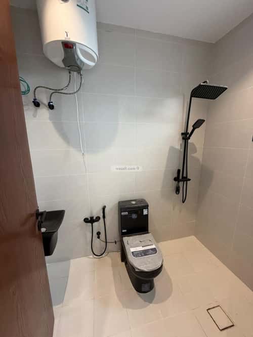 شقة 5 غرف في الجنادرية