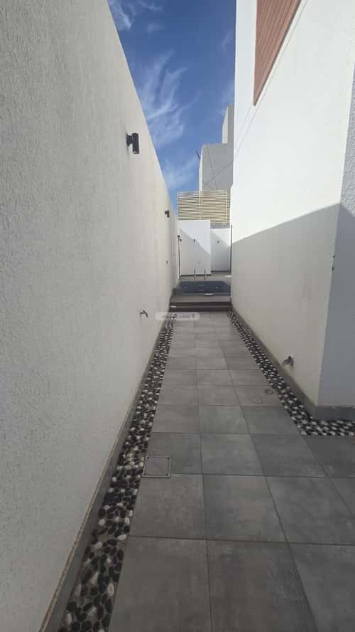 Villa 308 SQM Facing East on 20m Width Street Al Swaryee, North Jeddah, Jeddah