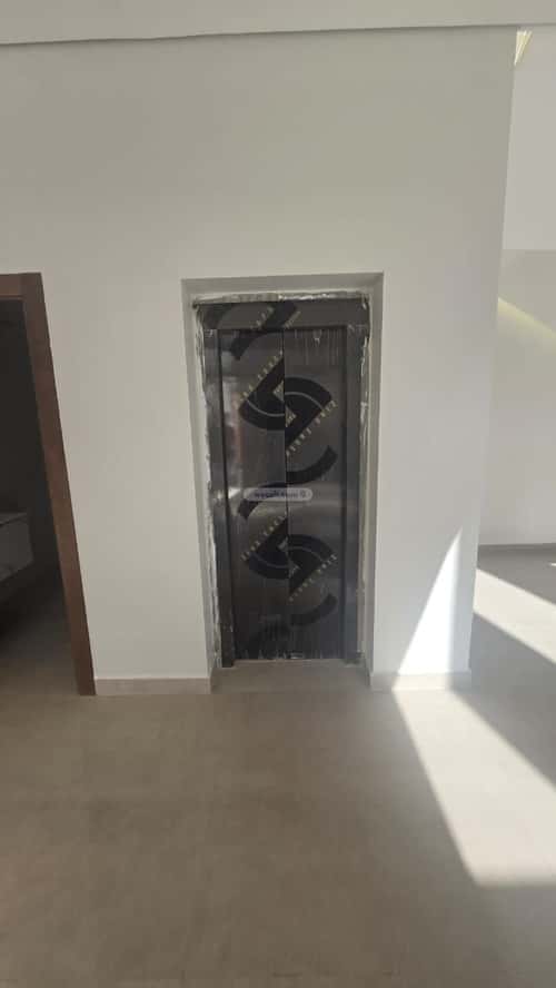 Villa 308 SQM Facing East on 20m Width Street Al Swaryee, North Jeddah, Jeddah