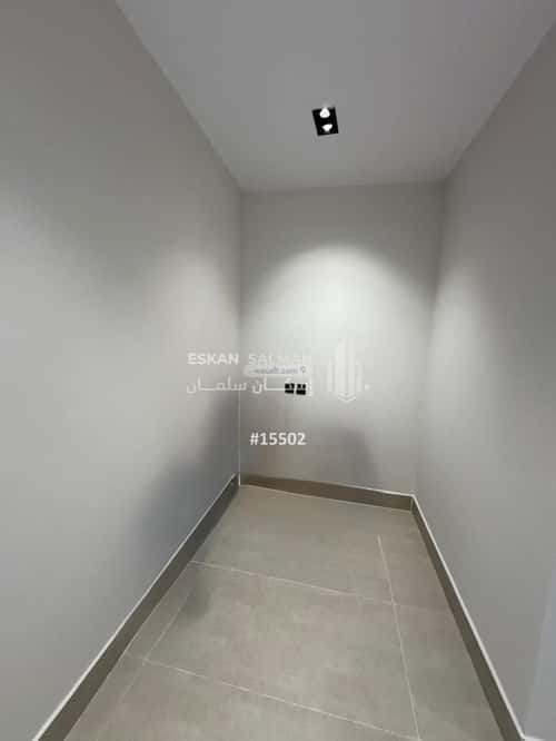 Floor 205.78 SQM with 6 Bedrooms Al-Janadriyah, East Riyadh, Riyadh