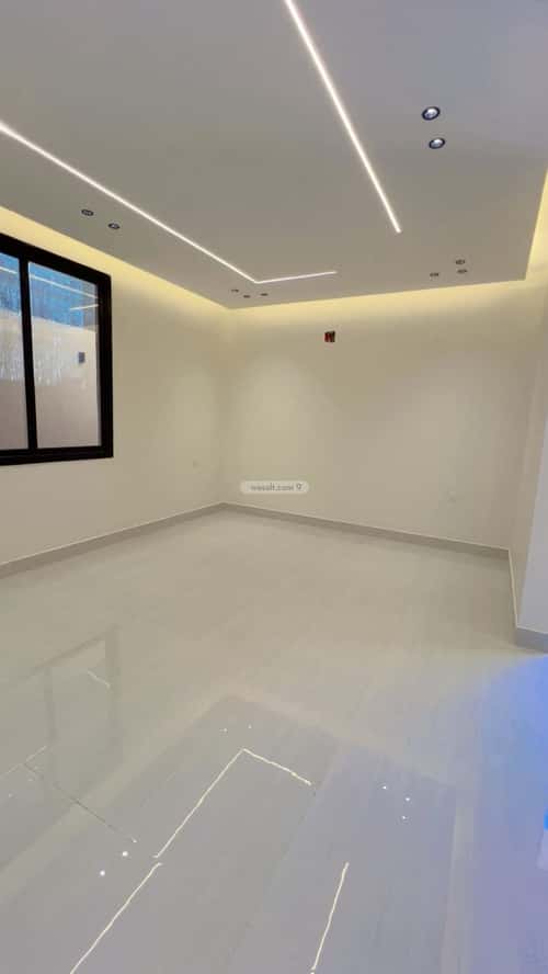 4 bedroom floor in Al Janadriyah