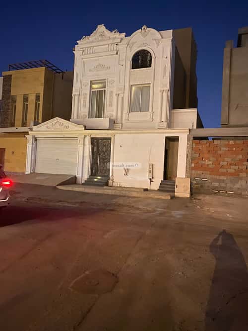 فيلا 312 متر مربع غربية على شارع 15م الزمرد، شمال جدة، جدة
