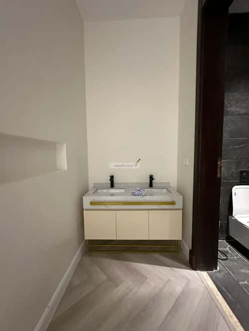 فيلا 312 متر مربع غربية على شارع 15م الزمرد، شمال جدة، جدة