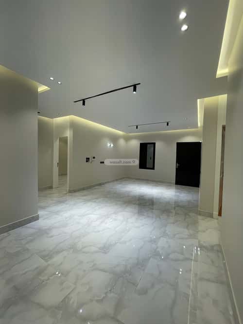 شقة 204 متر مربع ب 6 غرف المعلاة، أحد رفيدة