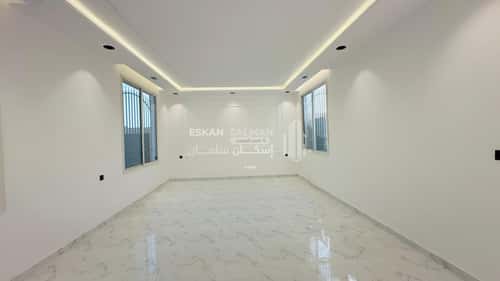 Floor 450 SQM with 6 Bedrooms The Housing District, Alttayif