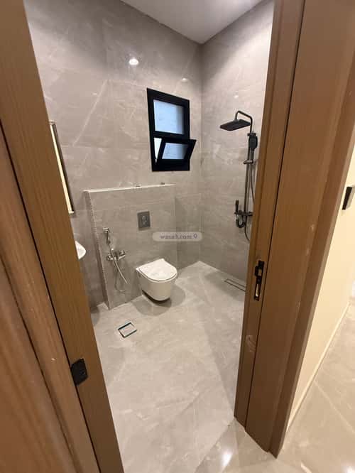 Villa 270 SQM with 1 Apartment Facing East Al- Nadwah, East Riyadh, Riyadh