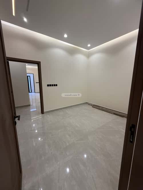 فيلا 270 متر مربع مع شقة واجهة شرقية الندوة، شرق الرياض، الرياض