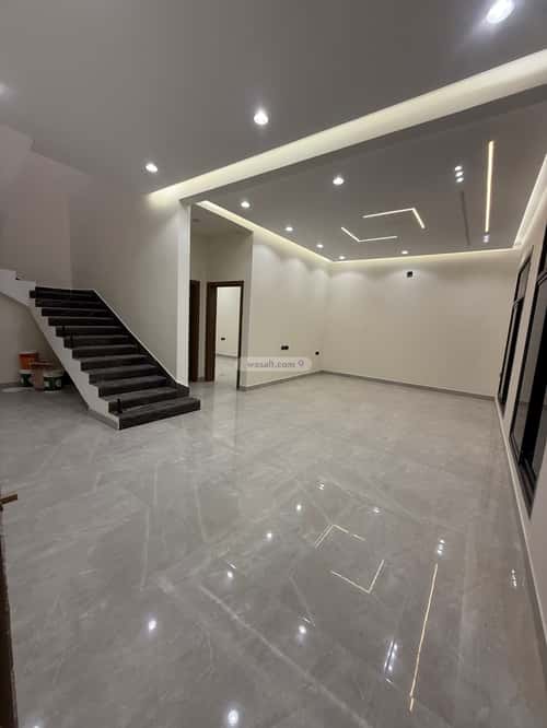Villa 270 SQM with 1 Apartment Facing East Al- Nadwah, East Riyadh, Riyadh