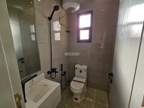 4 bedroom villa in Al Janadriyah