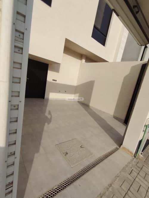 Villa 171.18 SQM Facing West on 18m Width Street Ar-Rimal, East Riyadh, Riyadh