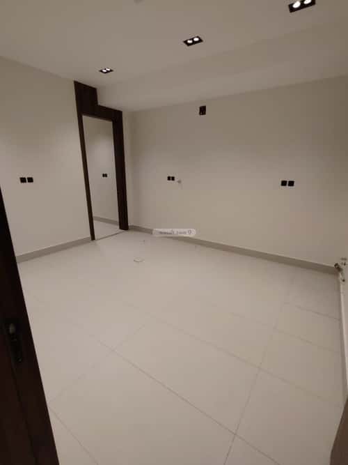 Floor 239.8 SQM with 3 Bedrooms Al-Khaleej, East Riyadh, Riyadh