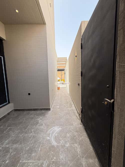 Villa 420 SQM facing South on 20m width street اليرموك، شرق الرياض، الرياض