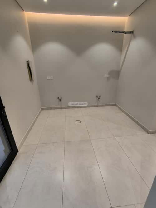 فيلا 262 متر مربع شرقية على شارع 32م الياقوت، شمال جدة، جدة